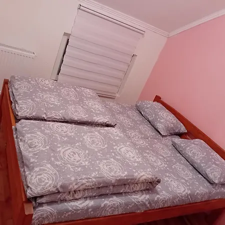 Danica Apartman Foca