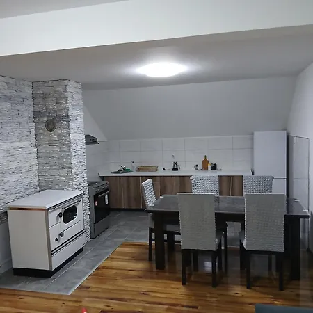 Danica Apartman Foca